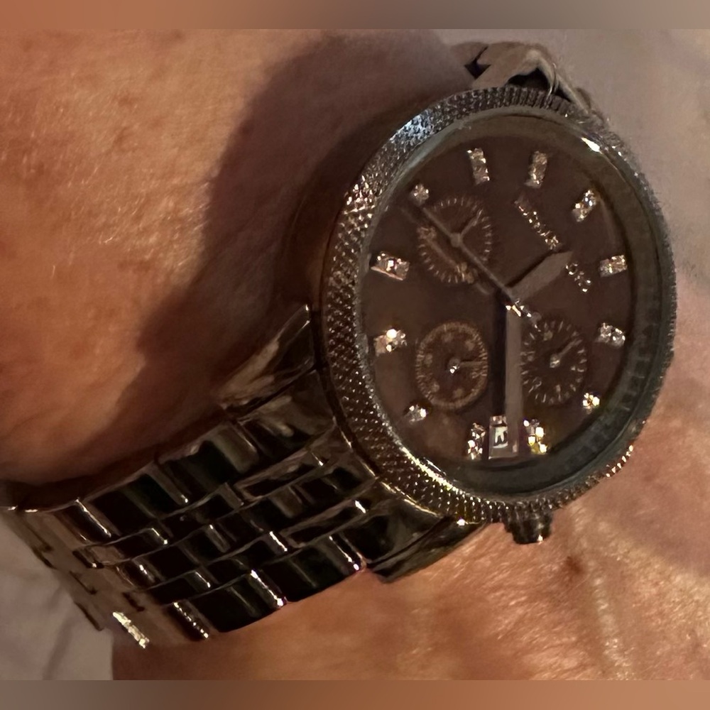 MICHAEL KORS BUNDLE OF THREE LADIES OVERSIZED FACE CHRONOGRAPH WATCHES. - Picture 9 of 13